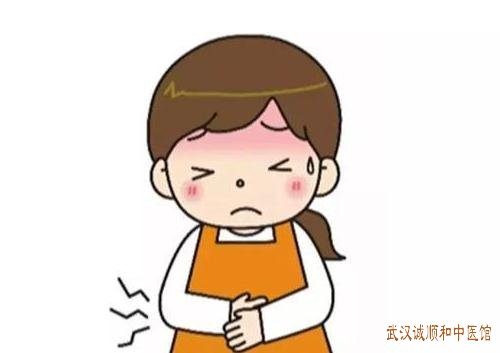 武汉梅苑小区妇科中医门诊部：青年女性月经量多血色紫红有血块大便秘结怎么调？