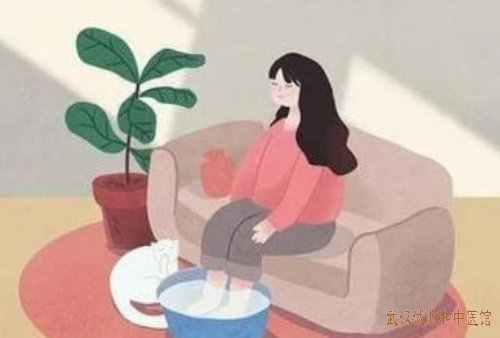 谷雨节气中医养生指南：健脾祛湿防风湿，调和气血保安康，顺应自然享健康。
